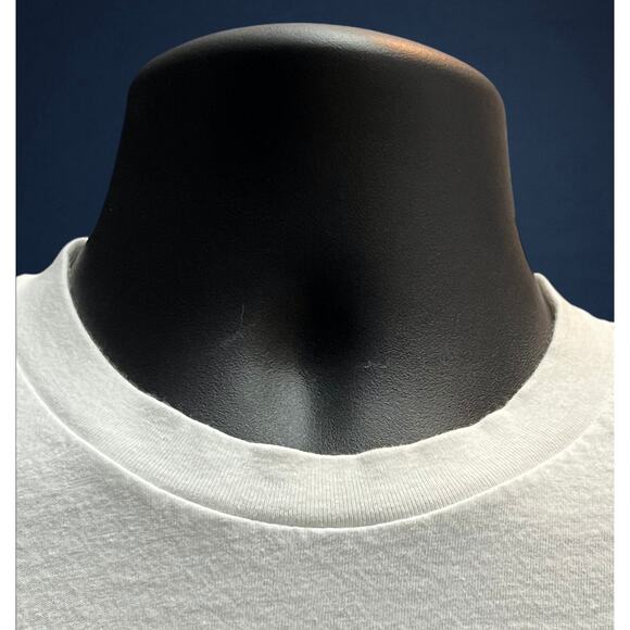 Disney Alice in Wonderland “We Are All Mad Here” Graphic T-Shirt - Medium - Picture 4 of 9